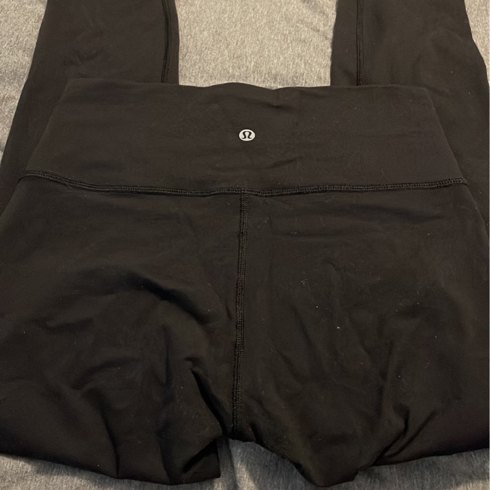 Black Lululemon leggings
